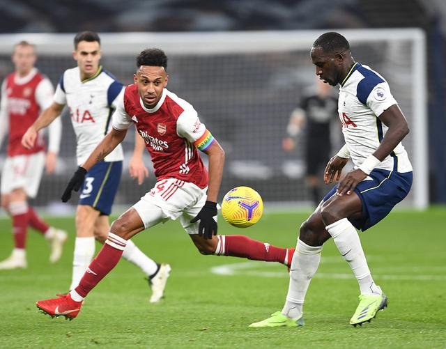 硬糖少女303舞台表演视频